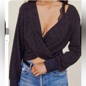 Anthropologie twist long sleeve shirt